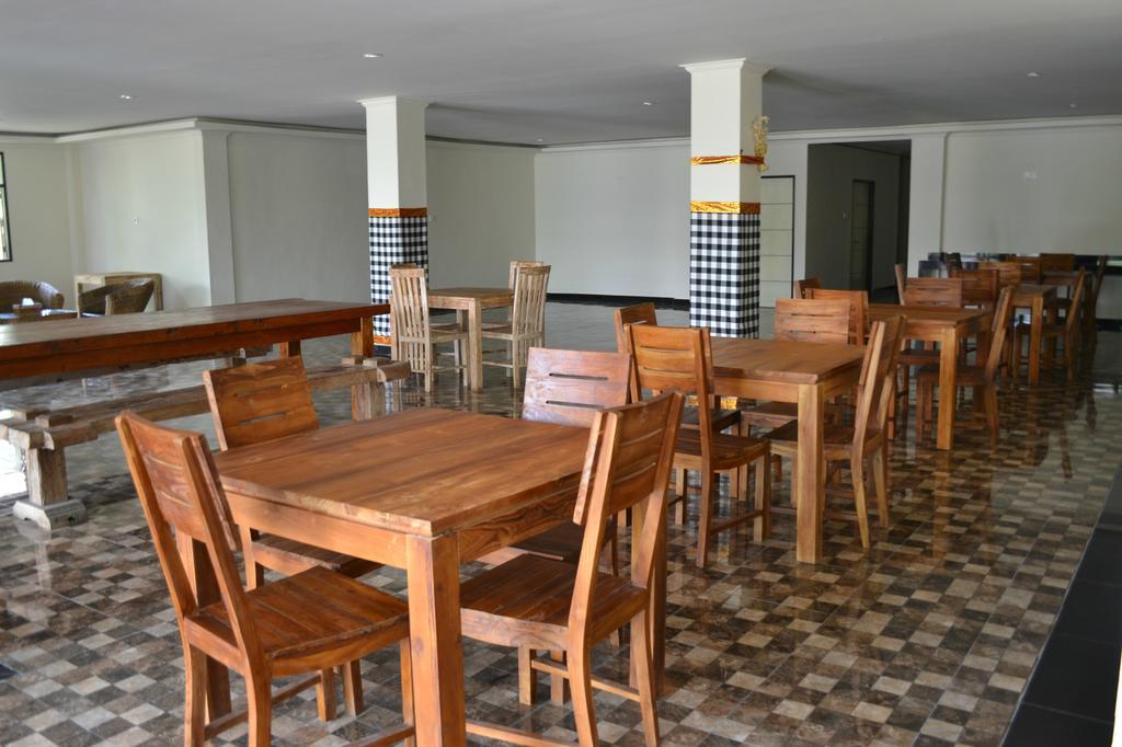 Ivanka Airport Inn Kuta  Bagian luar foto